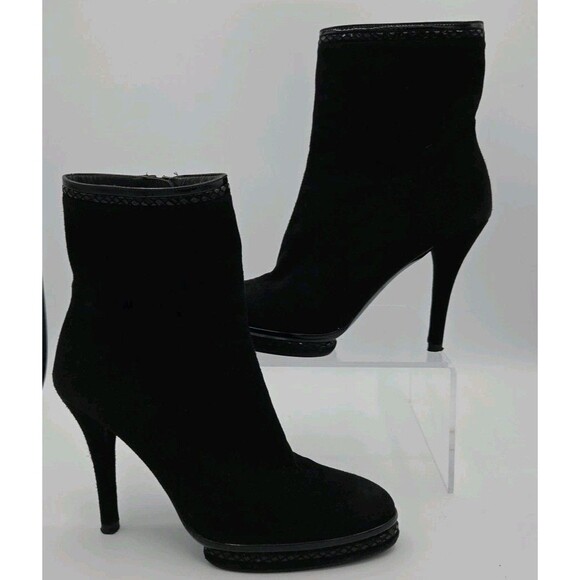 Stuart Weitzman Ankle Black Boots Heeled Suede Booties Womens Size 6.5 M - Picture 1 of 8